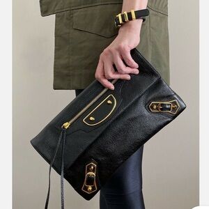 Balenciaga Agneau Chevre Leather Envelope Strap Clutch Black